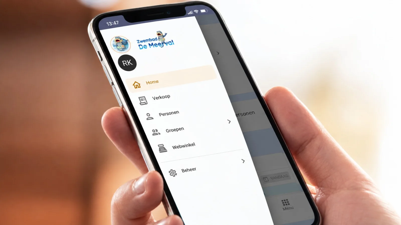 Telefoon met de Mijn Meerval-omgeving in beeld