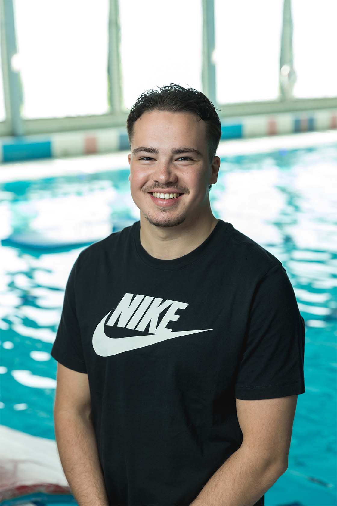 Dylan, Lifeguard bij Zwembad De Meerval